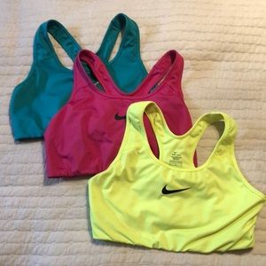 Nike pro sport bras